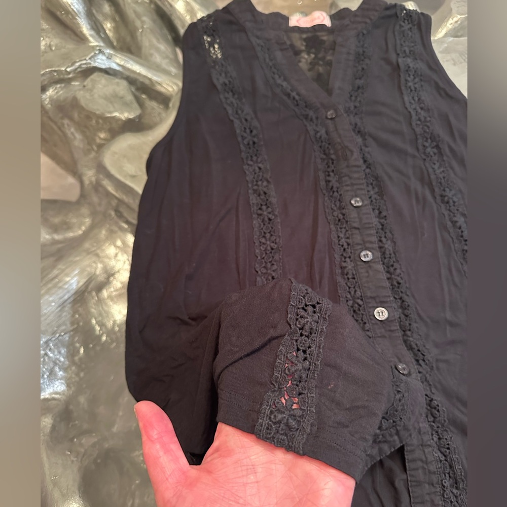 Blush Brand Button down dress tank top. Size medium - Picture 7 of 9